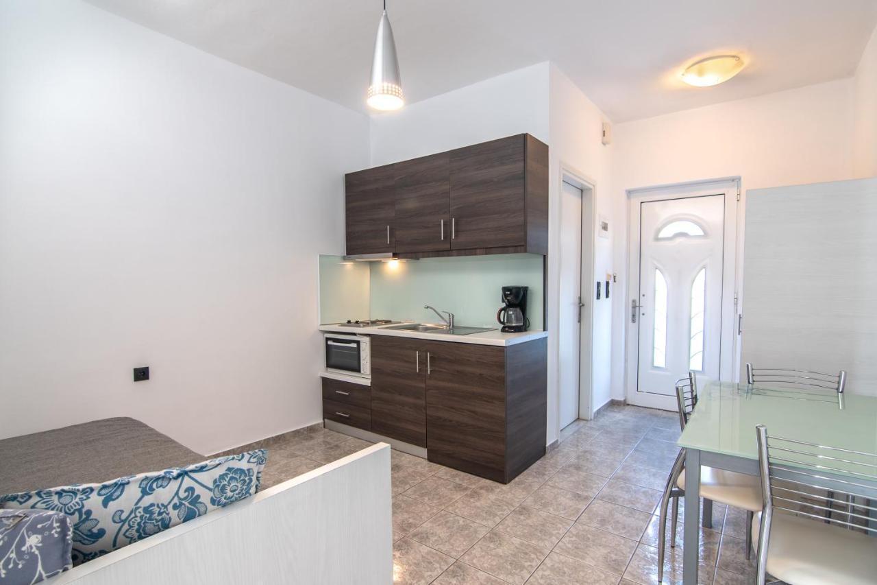 Mythos Apartments Damnoni Ngoại thất bức ảnh